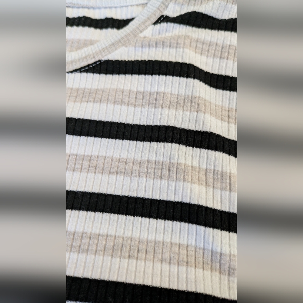 Pair of Occasion Striped Tees. 2 Park. Size S - Picture 9 of 9